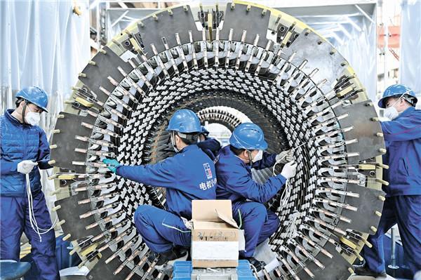 在嚴格開展疫情防控工作的同時,加緊生產,保障重點項目產品完成進度