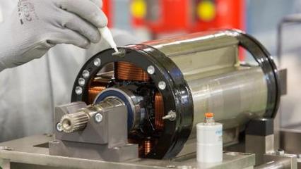 印度工廠實(shí)拍, 大型電機(jī)制造和組裝, 整個(gè)過程全是手工完成